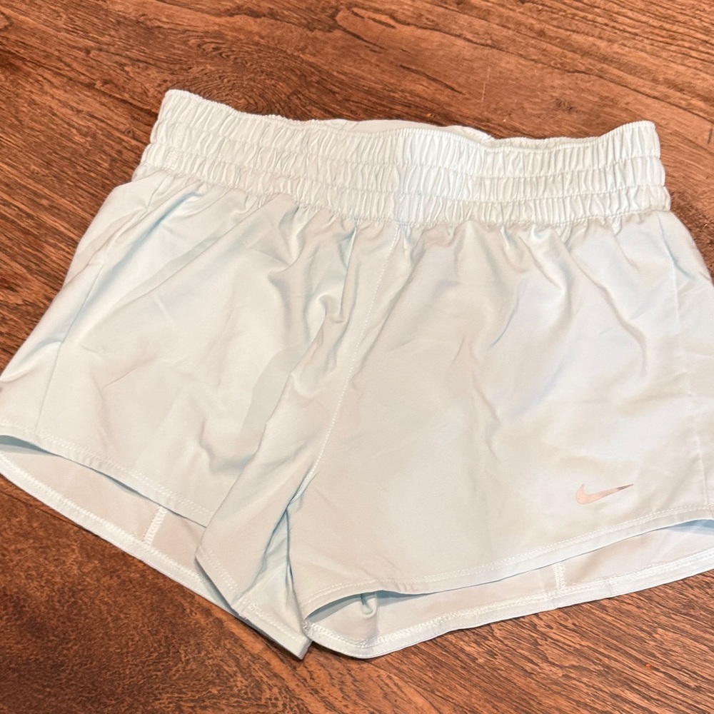 Nike One Dri-Fit Mid-Rise 3”